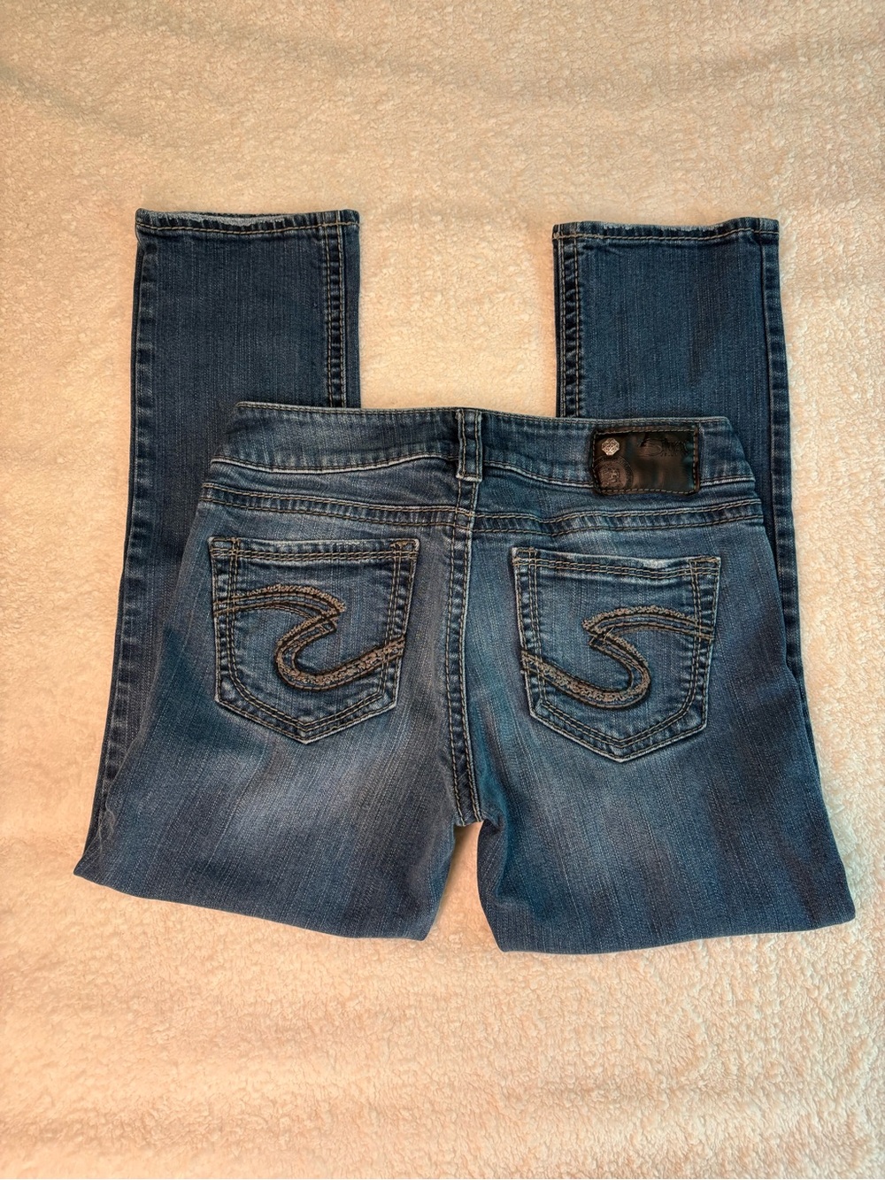 Silver Suki Capri Jeans 🤍